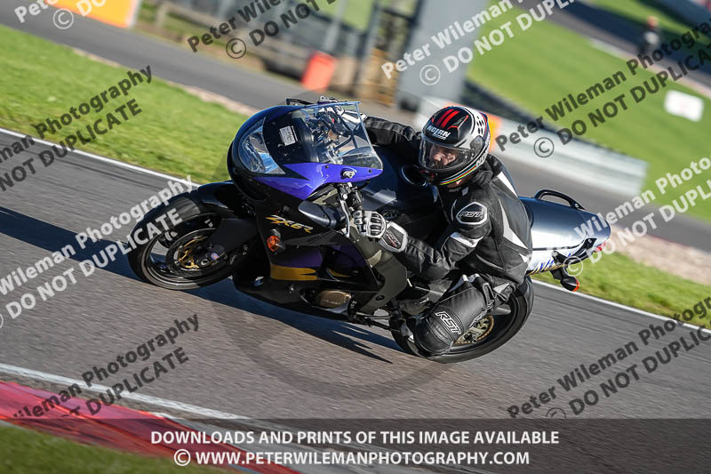 donington no limits trackday;donington park photographs;donington trackday photographs;no limits trackdays;peter wileman photography;trackday digital images;trackday photos